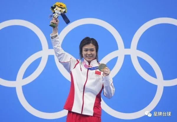 澳大利亚击剑手实力过人，赢得冠军！